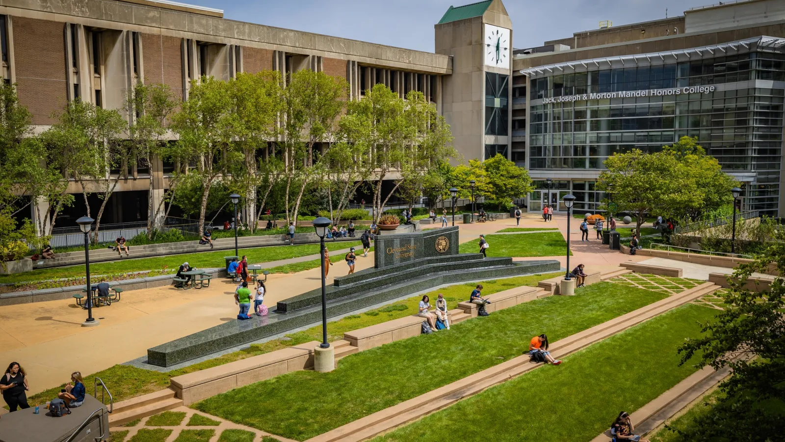 Students outside on lawn at Cleveland State University
