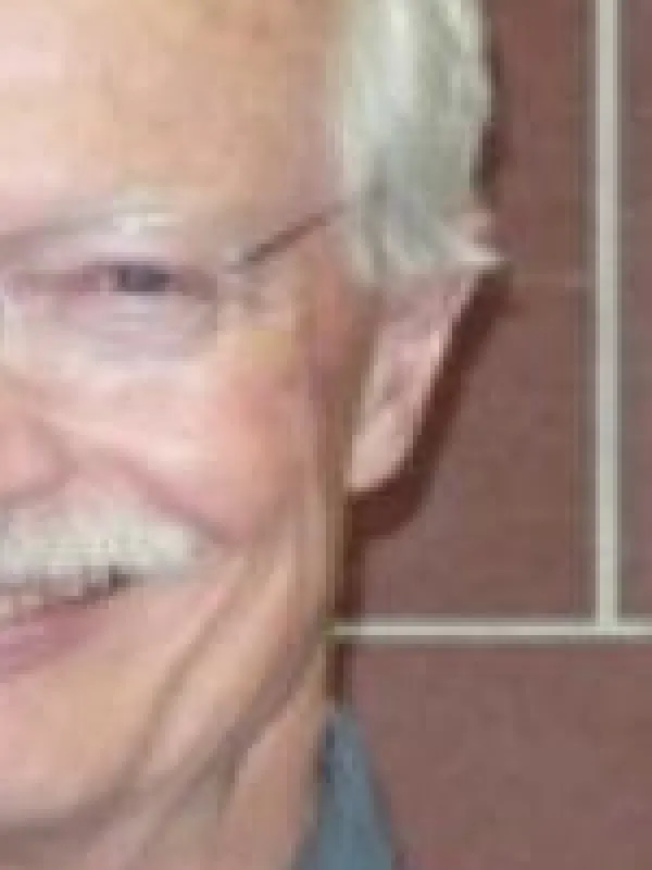 Headshot of William Saam smiling.