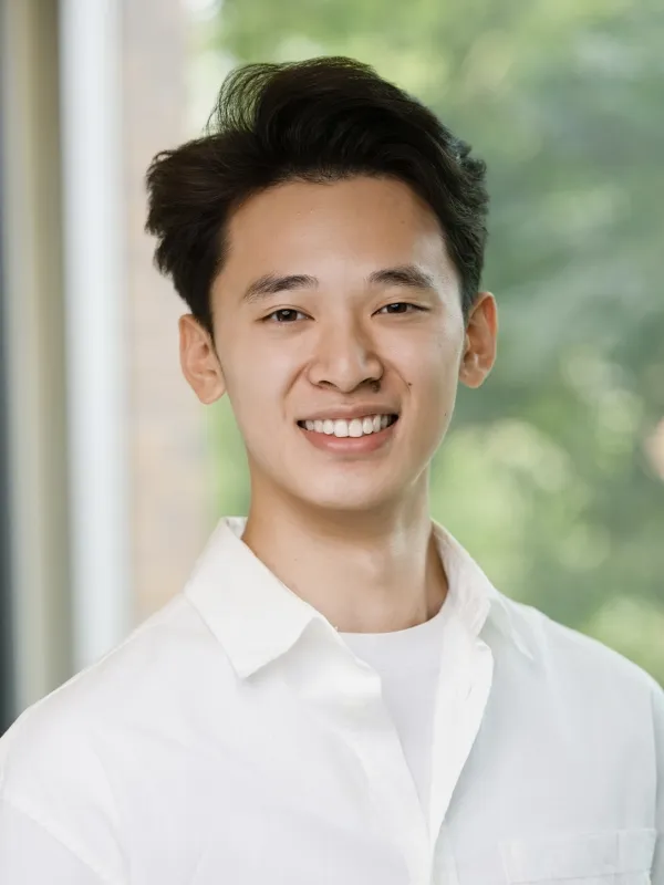 Ethan Y. Zheng portrait headshot 